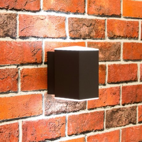 Уличный настенный светодиодный светильник Citilux Clu0002