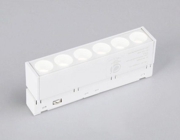 Трековый светильник 6W 4200К для магнитного шинопровода Ambrella light Track System Magnetic GL4017