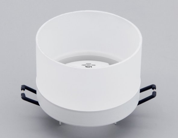 Встраиваемый потолочный точечный светильник Ambrella light Techno spot TN650