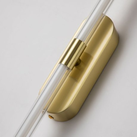 Настенный светильник Arrow Favourite 4049-1W