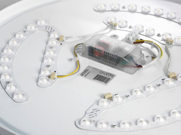 Светодиодная диммируемая люстра пультом ДУ Lussole Lgo Moonlight LSP-8312